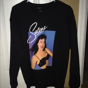 Selena sweatshirt only worn twice